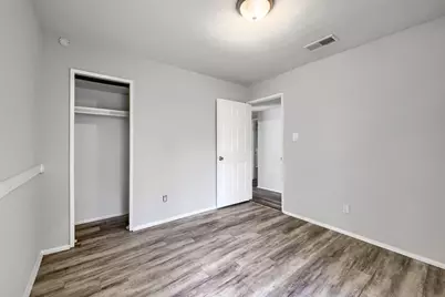 6923 Jeb Stuart Drive, Richmond, TX 77469 - Photo 14