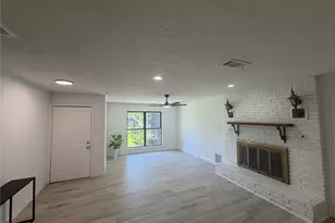 143 Hollyvale Dr, Houston, TX 77060 - Photo 2
