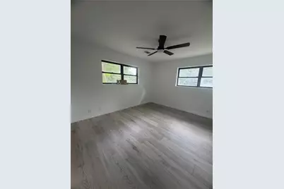 143 Hollyvale Drive, Houston, TX 77060 - Photo 6