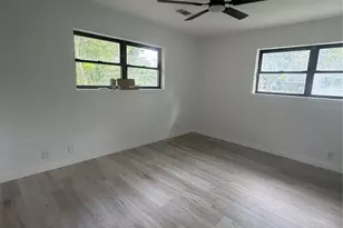 143 Hollyvale Dr, Houston, TX 77060 - Photo 10