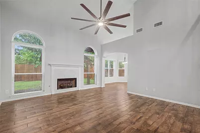 10913 Sycamore Drive N, La Porte, TX 77571 - Photo 12