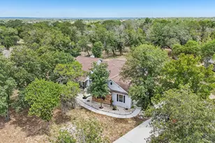 114 Co Rd 6863, Natalia, TX 78059 - Photo 40