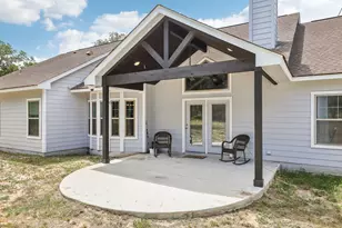 114 Co Rd 6863, Natalia, TX 78059 - Photo 28