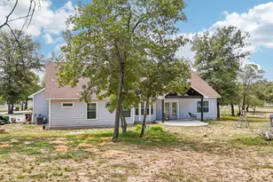 114 Co Rd 6863, Natalia, TX 78059 - Photo 38