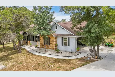 114 County Road 6863, Natalia, TX 78059 - Photo 8