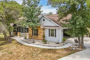 114 Co Rd 6863, Natalia, TX 78059 - Photo 8
