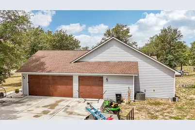 114 County Road 6863, Natalia, TX 78059 - Photo 32