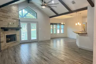 114 Co Rd 6863, Natalia, TX 78059 - Photo 12