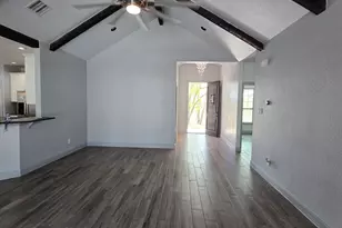 114 Co Rd 6863, Natalia, TX 78059 - Photo 14