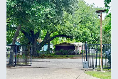 2110 Turner Drive, Houston, TX 77093 - Photo 20