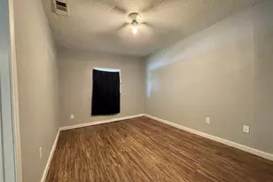 5213 Anzio Rd, Houston, TX 77033 - Photo 18