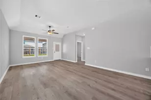 16724 Country Roots Ave, Conroe, TX 77302 - Photo 6