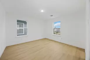 7126 Bywood St, Houston, TX 77028 - Photo 8