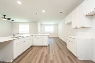 2118 Creole Crk Ln, Houston, TX 77090 - Photo 8
