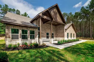 364 Dahlia Rd, Huntsville, TX 77320 - Photo 1