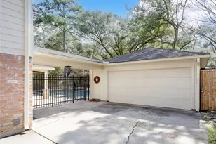 5415 3 Oaks Cir, Houston, TX 77069 - Photo 2