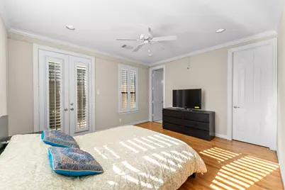 9910 Orchard Court, Houston, TX 77054 - Photo 8