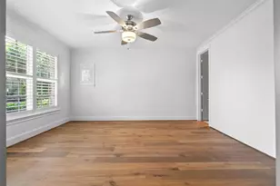 1156 Mosaico Ln, Houston, TX 77055 - Photo 14