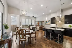 2410 Couch St, Houston, TX 77008 - Photo 1