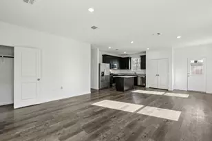 311 Ruby Frd Dr, Baytown, TX 77523 - Photo 8
