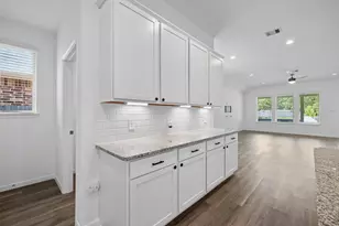 373 Pleasant Hl Wy, Conroe, TX 77304 - Photo 20