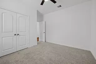 373 Pleasant Hl Wy, Conroe, TX 77304 - Photo 12