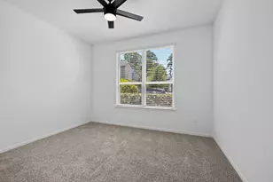 373 Pleasant Hl Wy, Conroe, TX 77304 - Photo 8