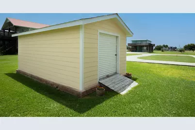 1657 County Road 291, Sargent, TX 77414 - Photo 32