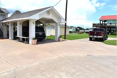 1657 County Road 291, Sargent, TX 77414 - Photo 22