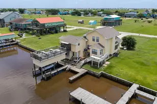 1657 County Road 291, Sargent, TX 77414 - Photo 6