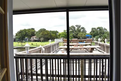 1657 County Road 291, Sargent, TX 77414 - Photo 16