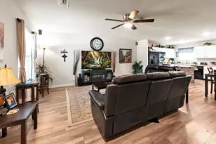 316 Greely St, El Campo, TX 77437 - Photo 8