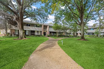 642 S Ripple Creek Drive #642, Houston, TX 77057 - Photo 2