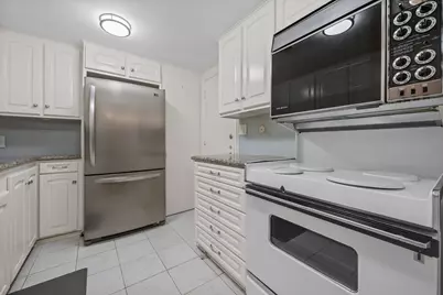 642 S Ripple Creek Drive #642, Houston, TX 77057 - Photo 8
