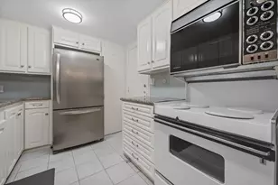 642 S Ripple Creek Dr, Houston, TX 77057 - Photo 8