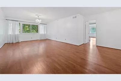 642 S Ripple Creek Drive #642, Houston, TX 77057 - Photo 4