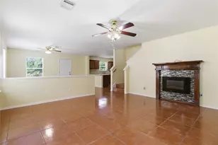 22923 Twisting Pine Dr, Spring, TX 77373 - Photo 10