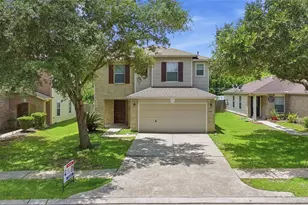 22923 Twisting Pine Dr, Spring, TX 77373 - Photo 2
