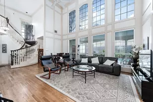 7110 Gary St, Houston, TX 77055 - Photo 2