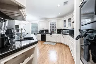 7110 Gary St, Houston, TX 77055 - Photo 16