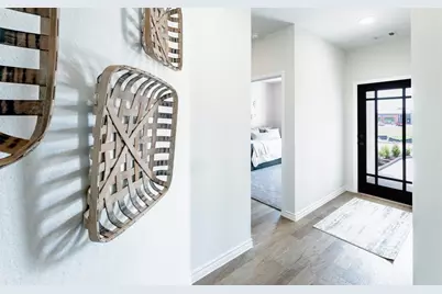 1418 16th Ave, Texas City, TX 77590 - Photo 2