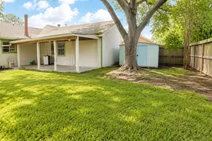 9507 Wellsworth Dr, Houston, TX 77083 - Photo 32