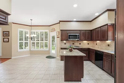 27 N Duskwood Place, The Woodlands, TX 77381 - Photo 10