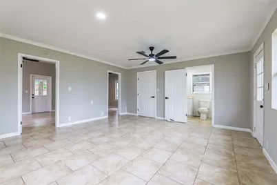 704 W Willis Street, Alvin, TX 77511 - Photo 12