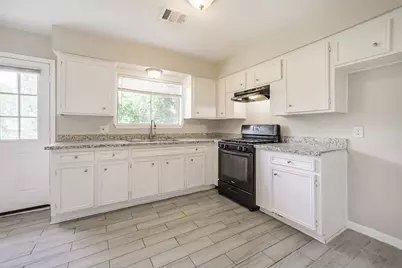 1306 Glencrest Drive, Pasadena, TX 77502 - Photo 4