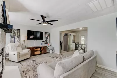 200 Lynwood Street, Vidor, TX 77662 - Photo 6