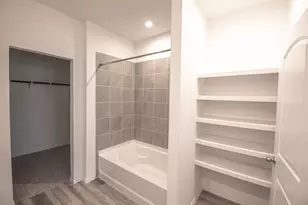 12210 River Laurel Dr, Houston, TX 77067 - Photo 10