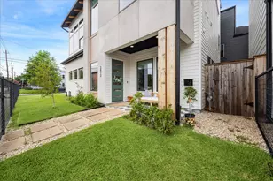2012 Welch St, Houston, TX 77019 - Photo 4