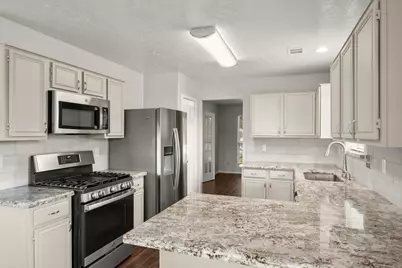 11307 Travelers Way Circle, Houston, TX 77065 - Photo 10