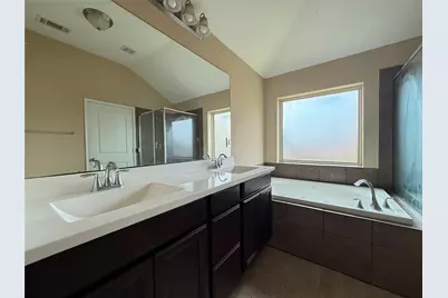 1711 Cadbury Castle Lane, Fresno, TX 77545 - Photo 18